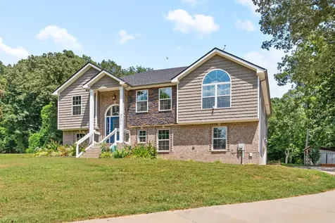 3771 Chapel Hill Road Clarksville TN 37040