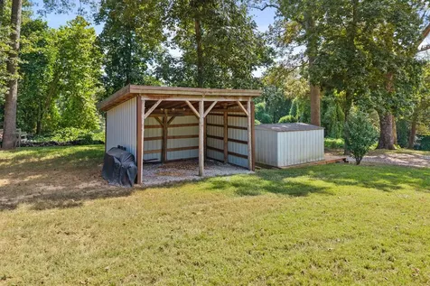 3771 Chapel Hill Road Clarksville TN 37040