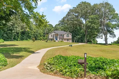 3771 Chapel Hill Road Clarksville TN 37040