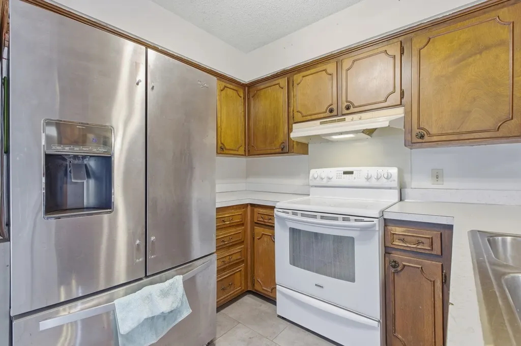 105 S Valley Road Hendersonville TN 37075