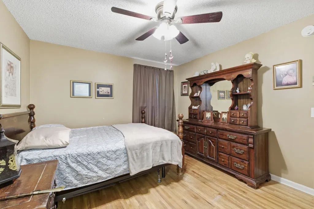105 S Valley Road Hendersonville TN 37075