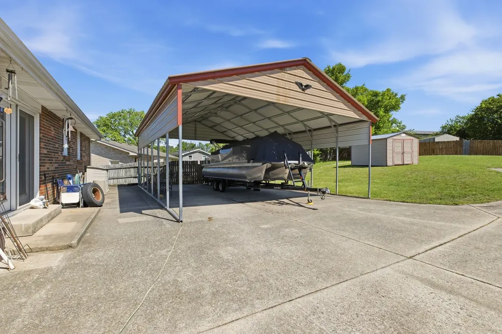 105 S Valley Road Hendersonville TN 37075