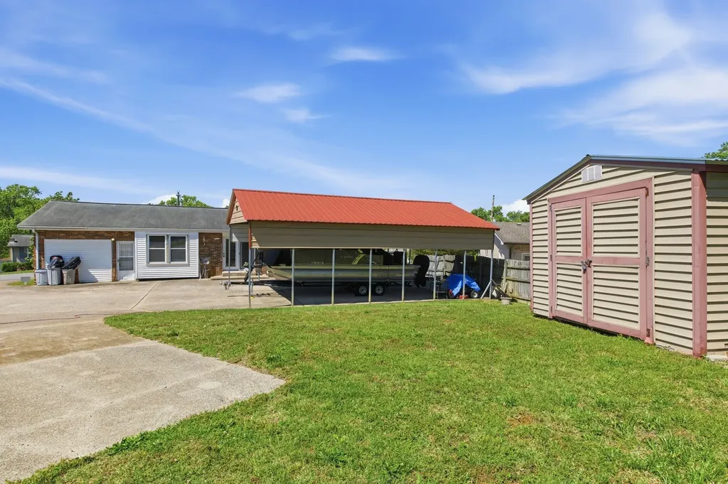 105 S Valley Road Hendersonville TN 37075