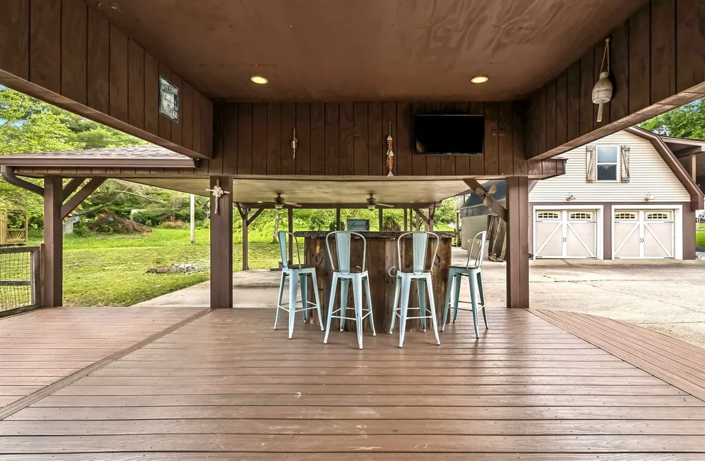 2446 Hwy 31, E Gallatin TN 37066