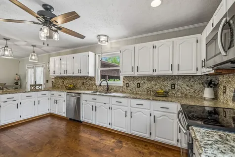 2446 Hwy 31, E Gallatin TN 37066
