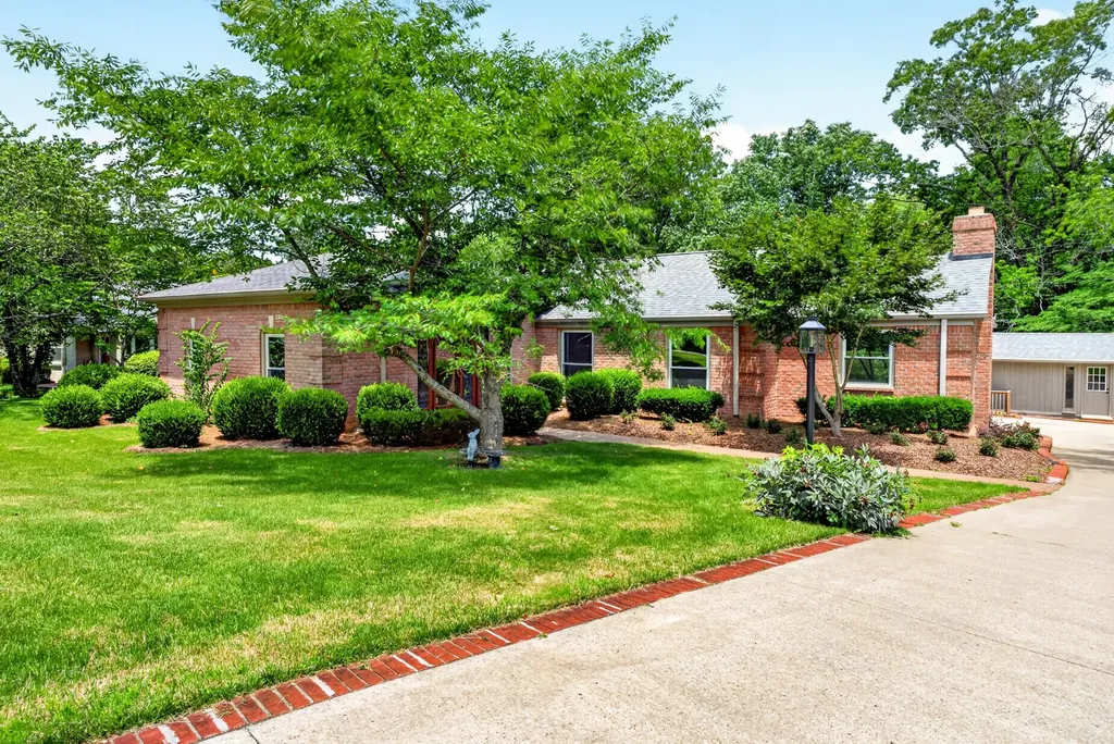 247 Cherokee Trail Clarksville TN 37043