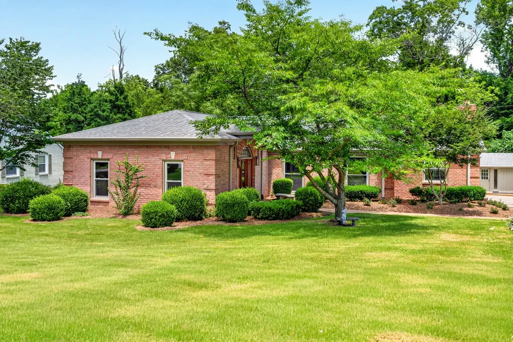 247 Cherokee Trail Clarksville TN 37043