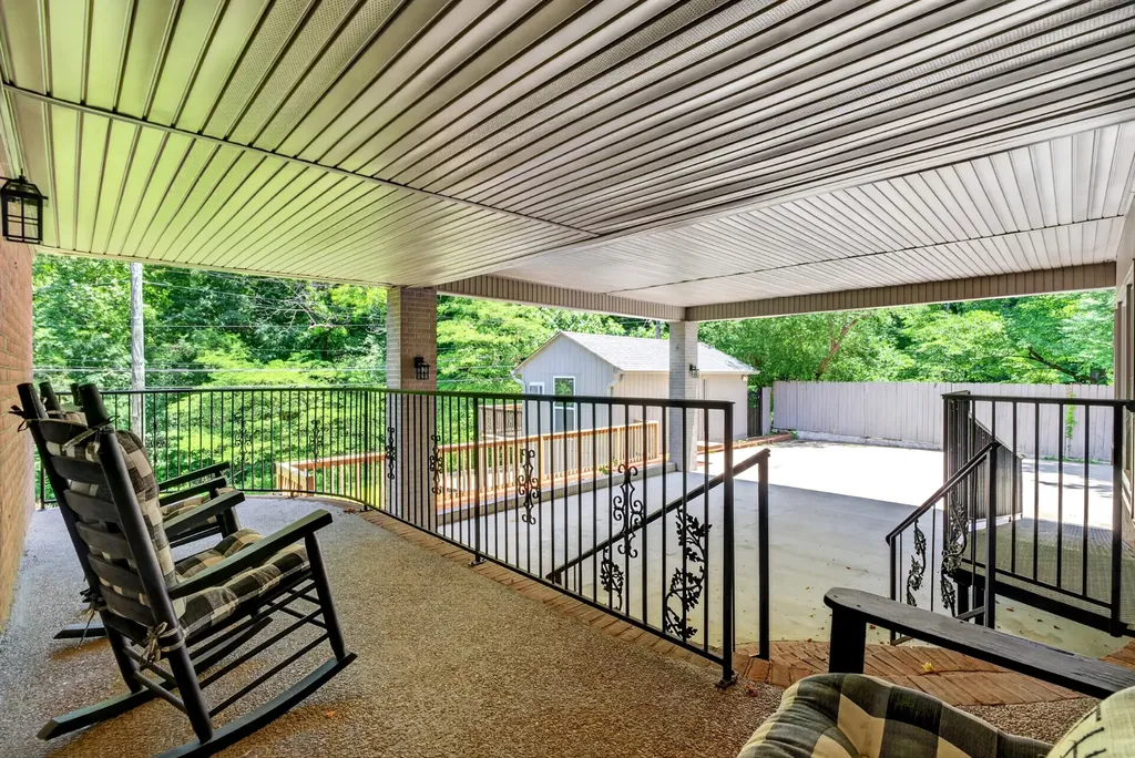 247 Cherokee Trail Clarksville TN 37043