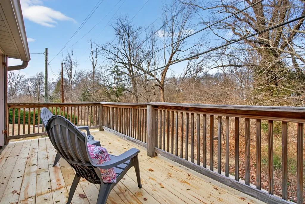 247 Cherokee Trail Clarksville TN 37043