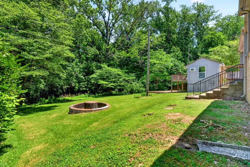247 Cherokee Trail Clarksville TN 37043