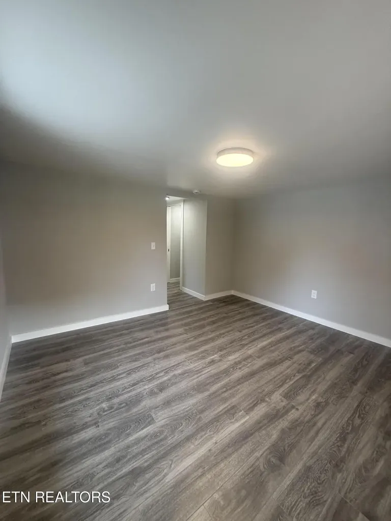 220 Walden Avenue Oliver Springs TN 37840