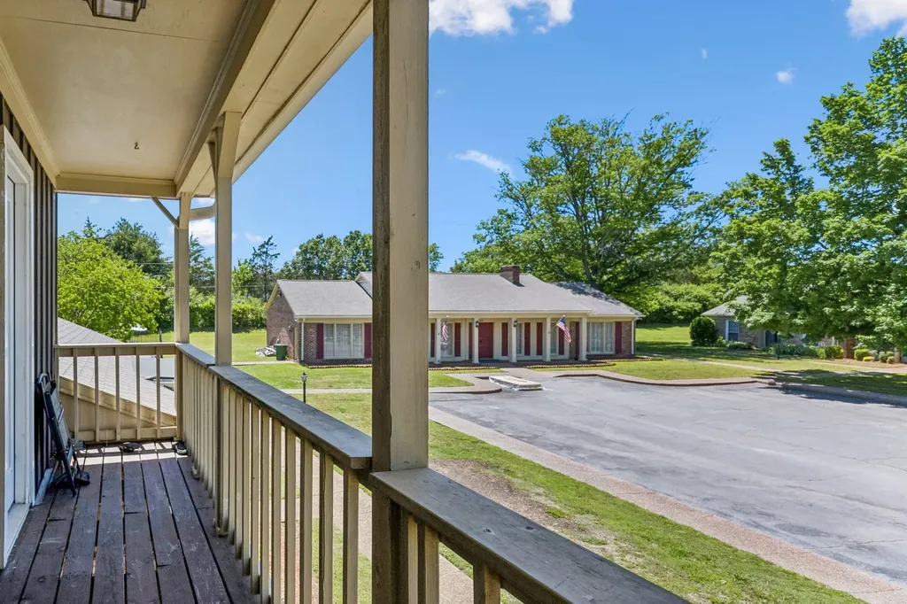 968 Todd Preis Drive Nashville TN 37221