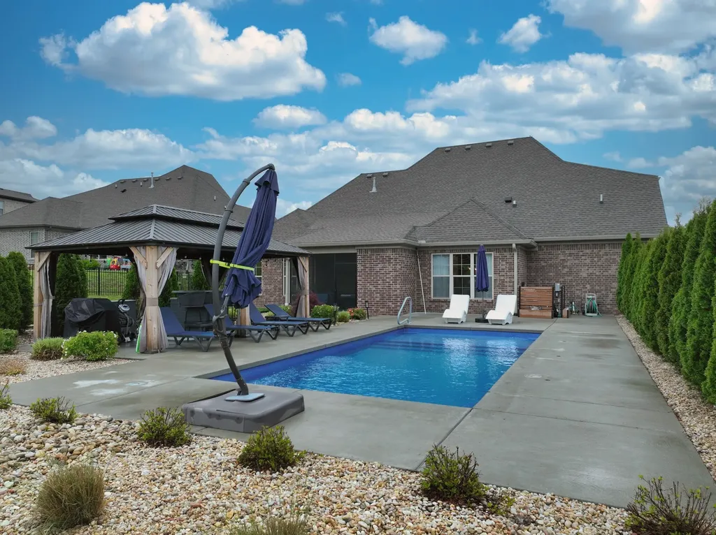 963 Luxborough Drive Hendersonville TN 37075