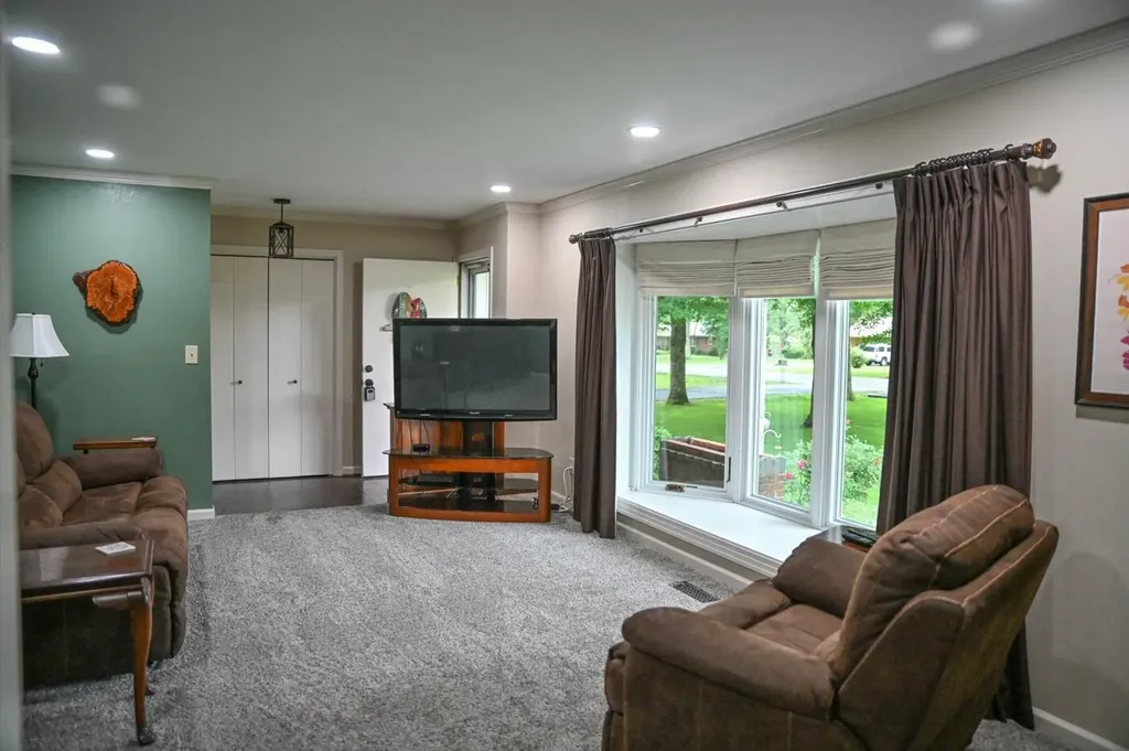 222 Crestwood Drive Tullahoma TN 37388