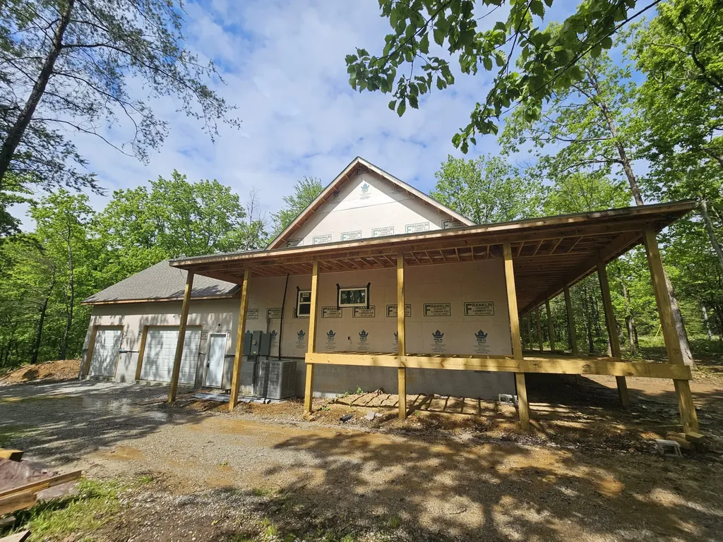 488 Hunters Trail Way Altamont TN 37301