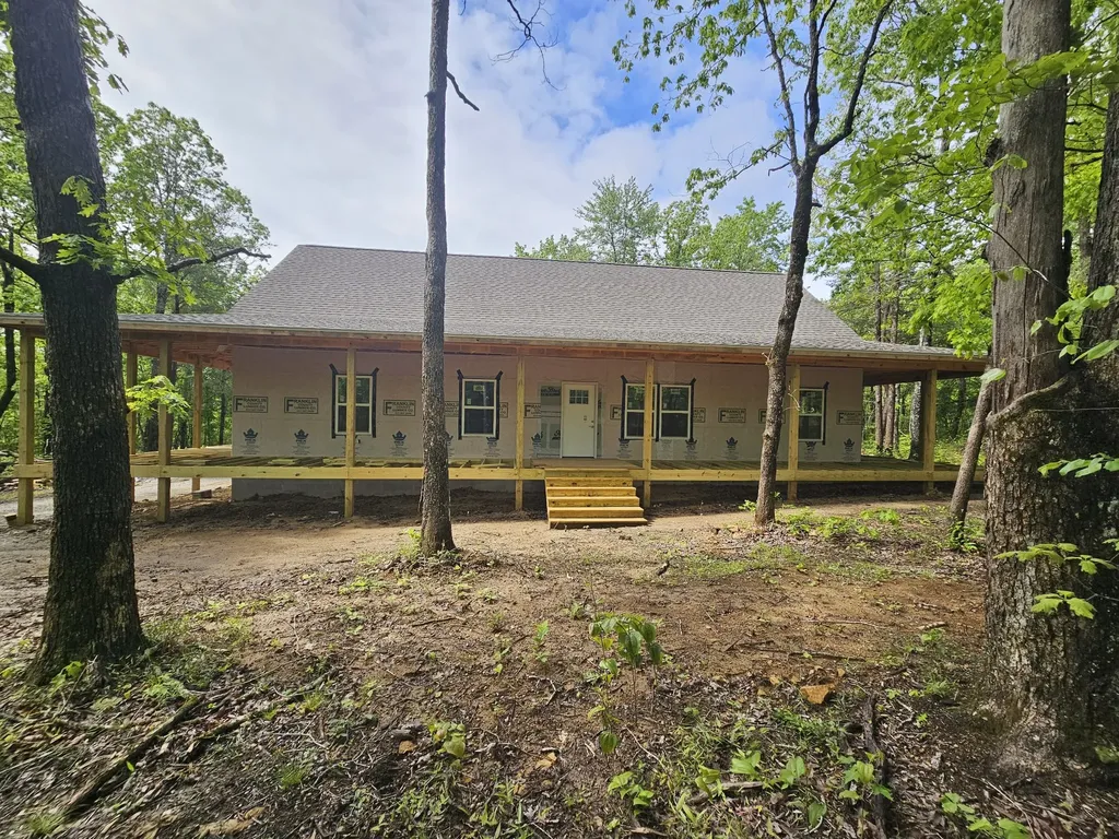488 Hunters Trail Way Altamont TN 37301