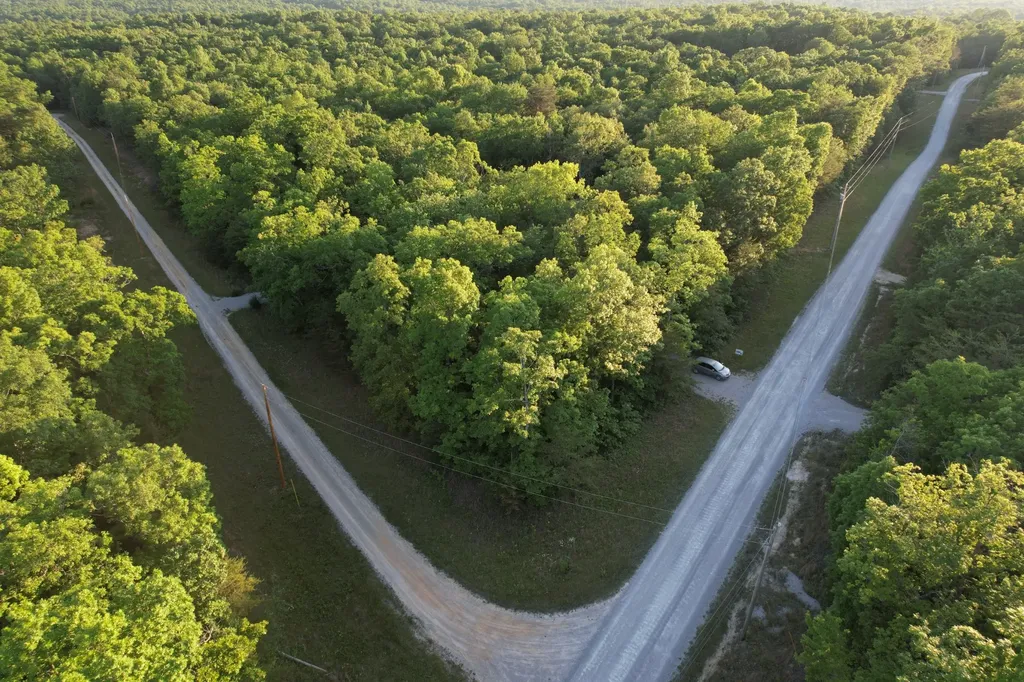488 Hunters Trail Way Altamont TN 37301
