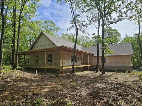 488 Hunters Trail Way Altamont TN 37301