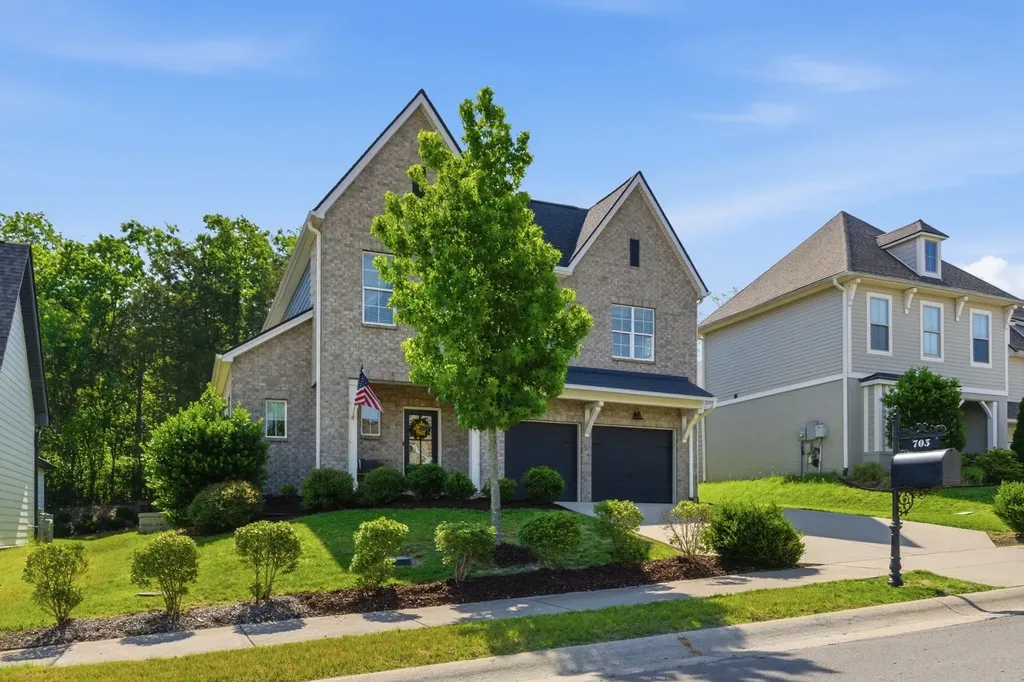 705 Plowson Road Mount Juliet TN 37122