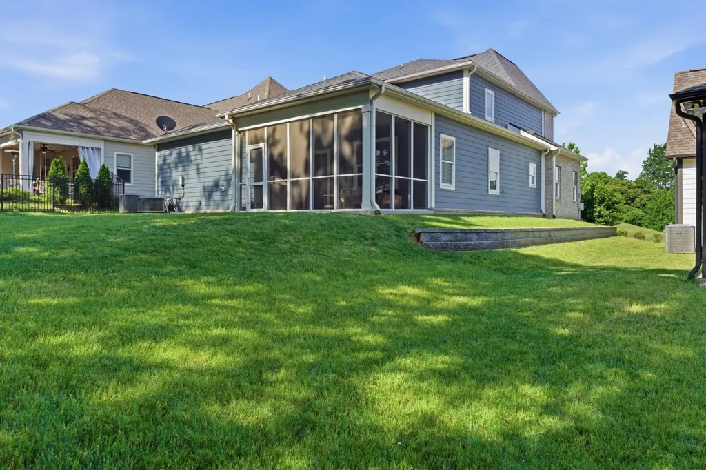 705 Plowson Road Mount Juliet TN 37122