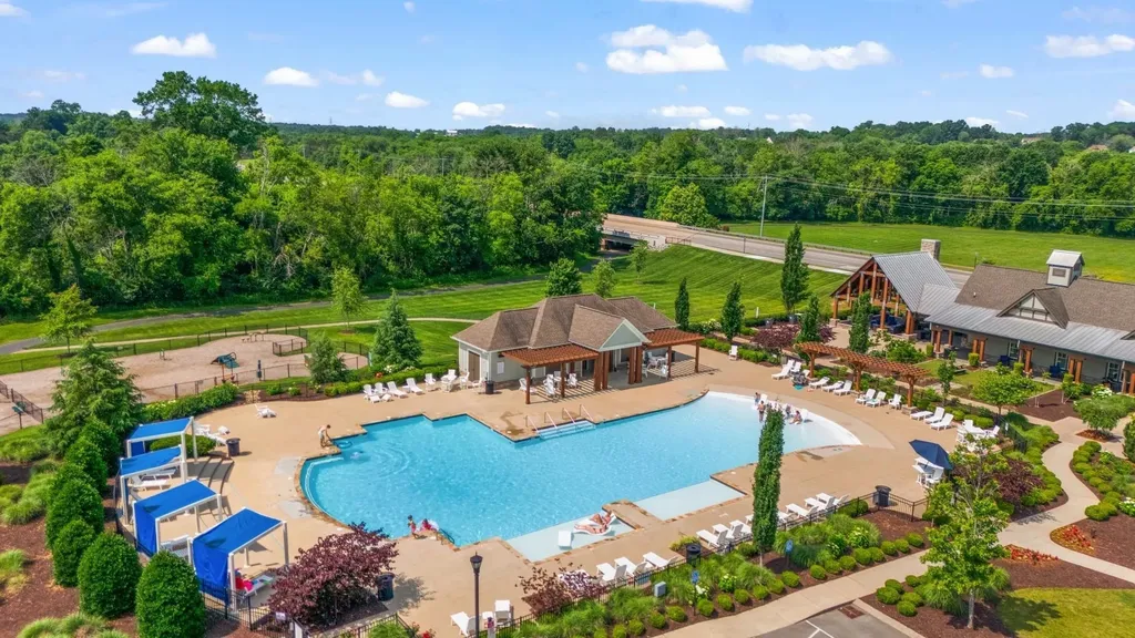 705 Plowson Road Mount Juliet TN 37122