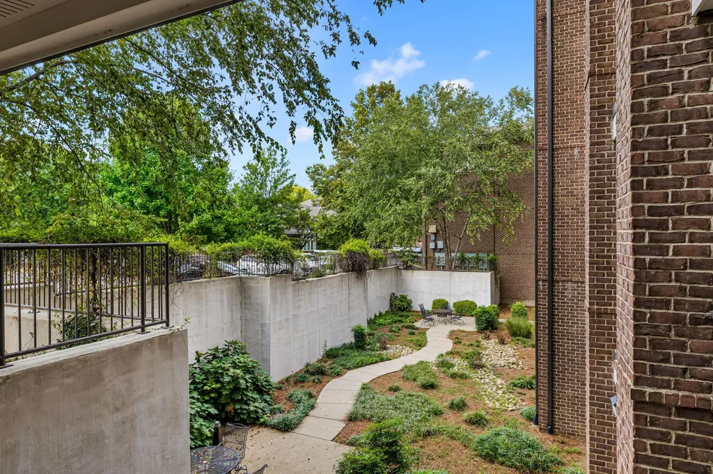 2310 Elliott Avenue Nashville TN 37204