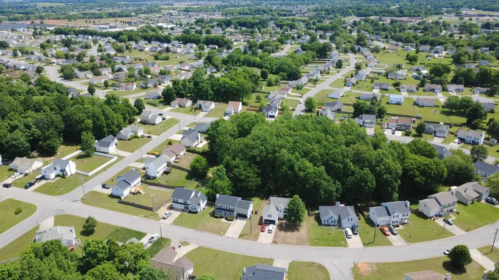 3795 Mcallister Drive Clarksville TN 37042