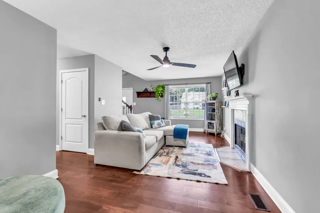 3795 Mcallister Drive Clarksville TN 37042