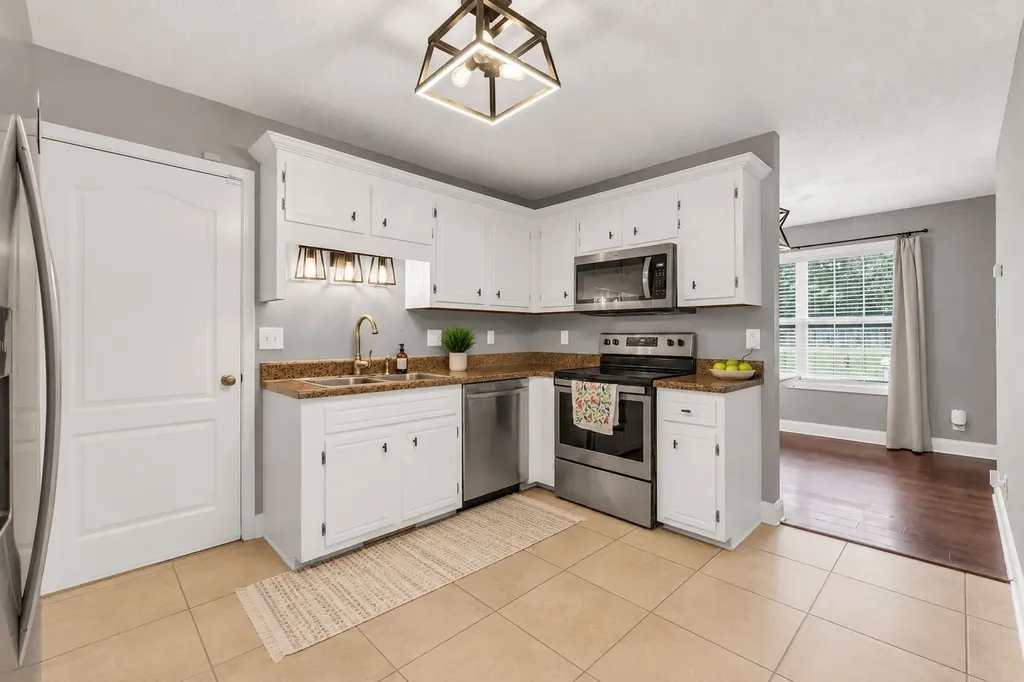 3795 Mcallister Drive Clarksville TN 37042