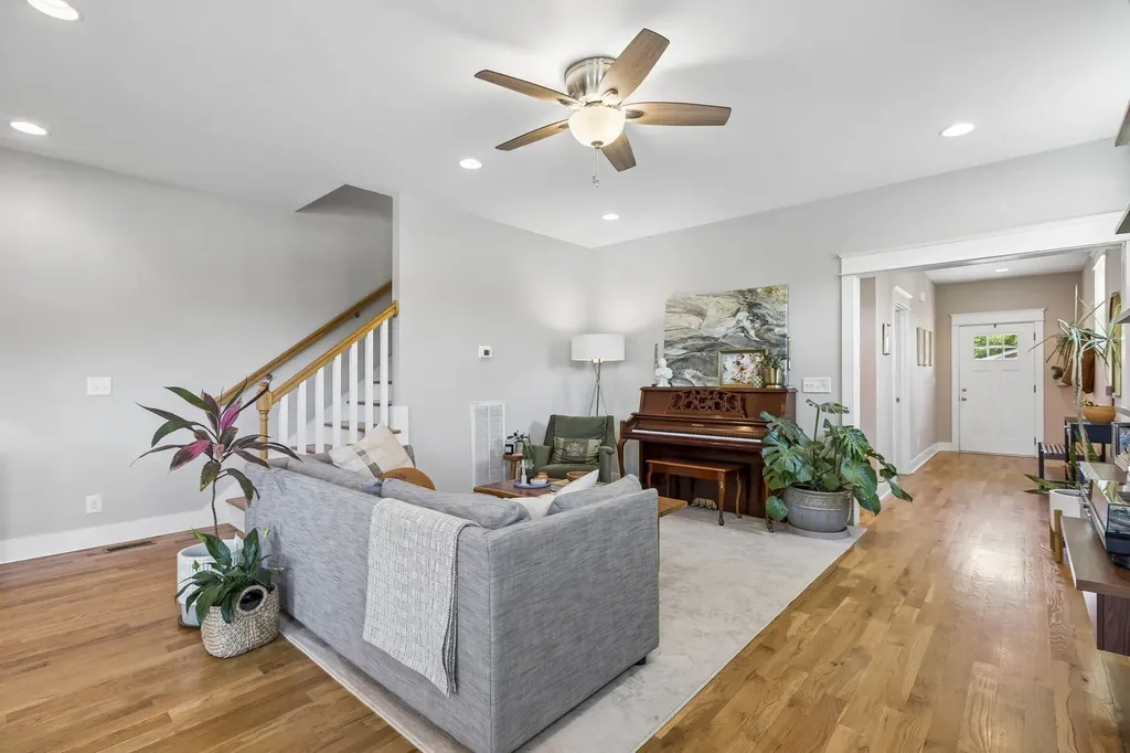 1306A Pennock Avenue Nashville TN 37207