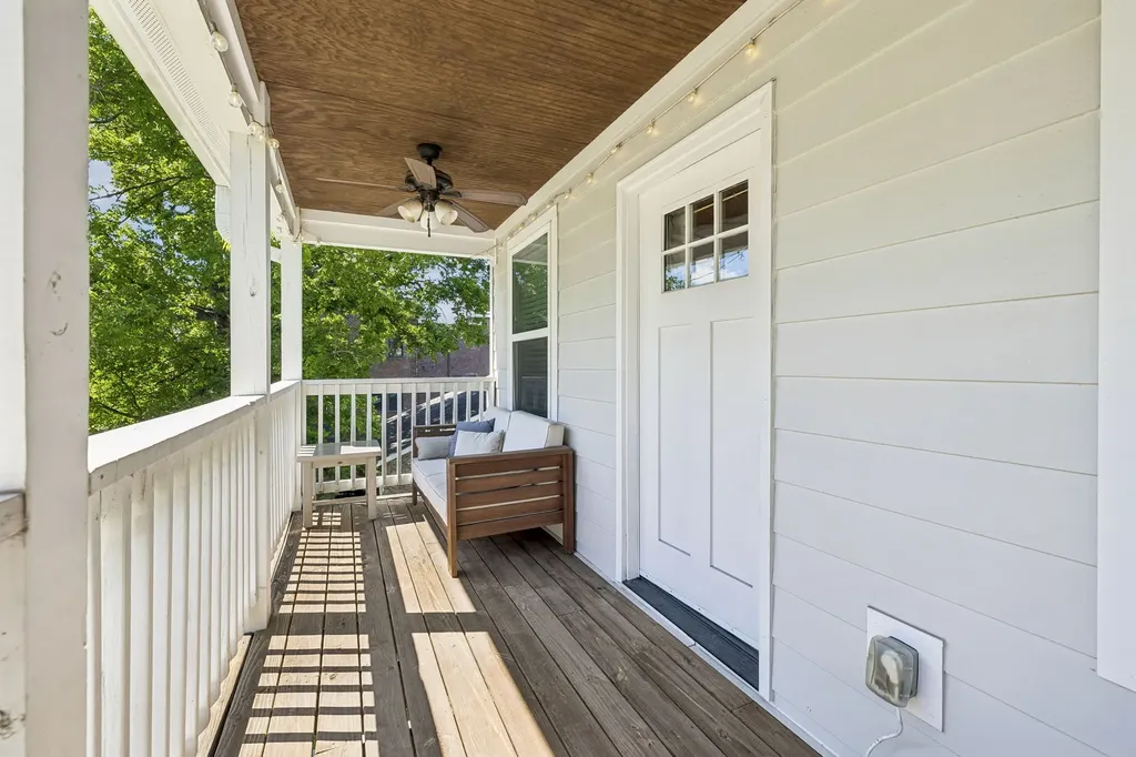 1306A Pennock Avenue Nashville TN 37207