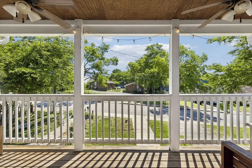 1306A Pennock Avenue Nashville TN 37207