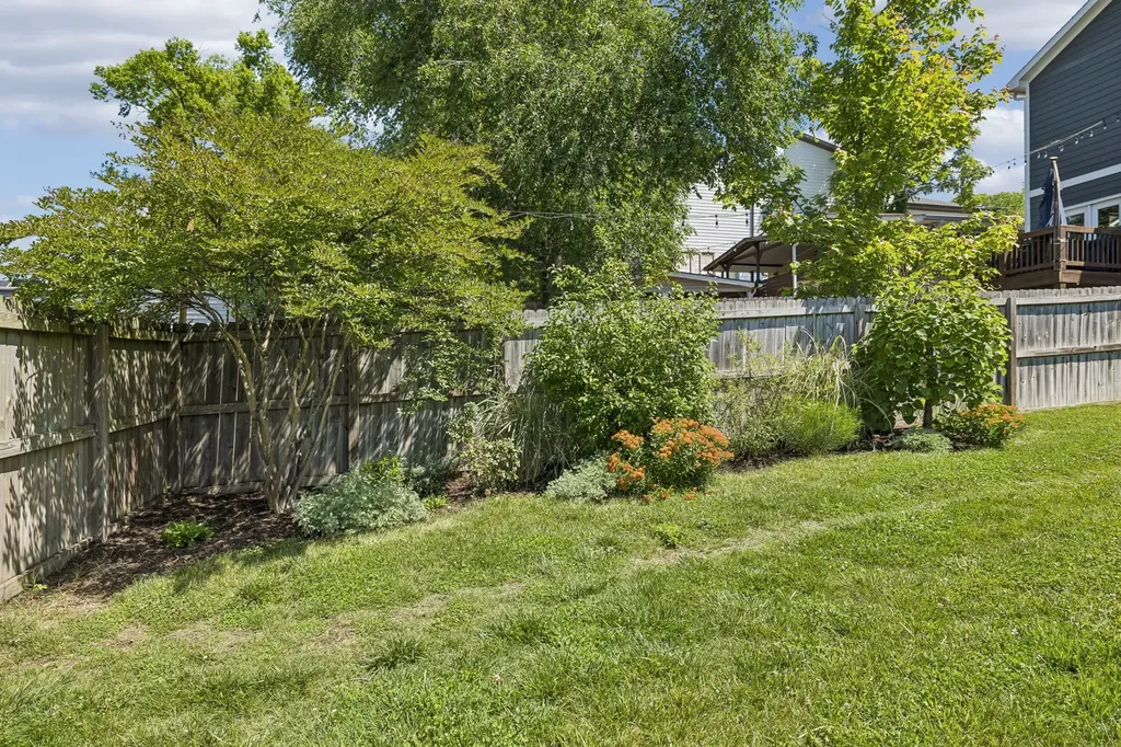 1306A Pennock Avenue Nashville TN 37207