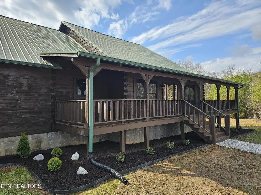 371 Plaza Drive Madisonville TN 37354