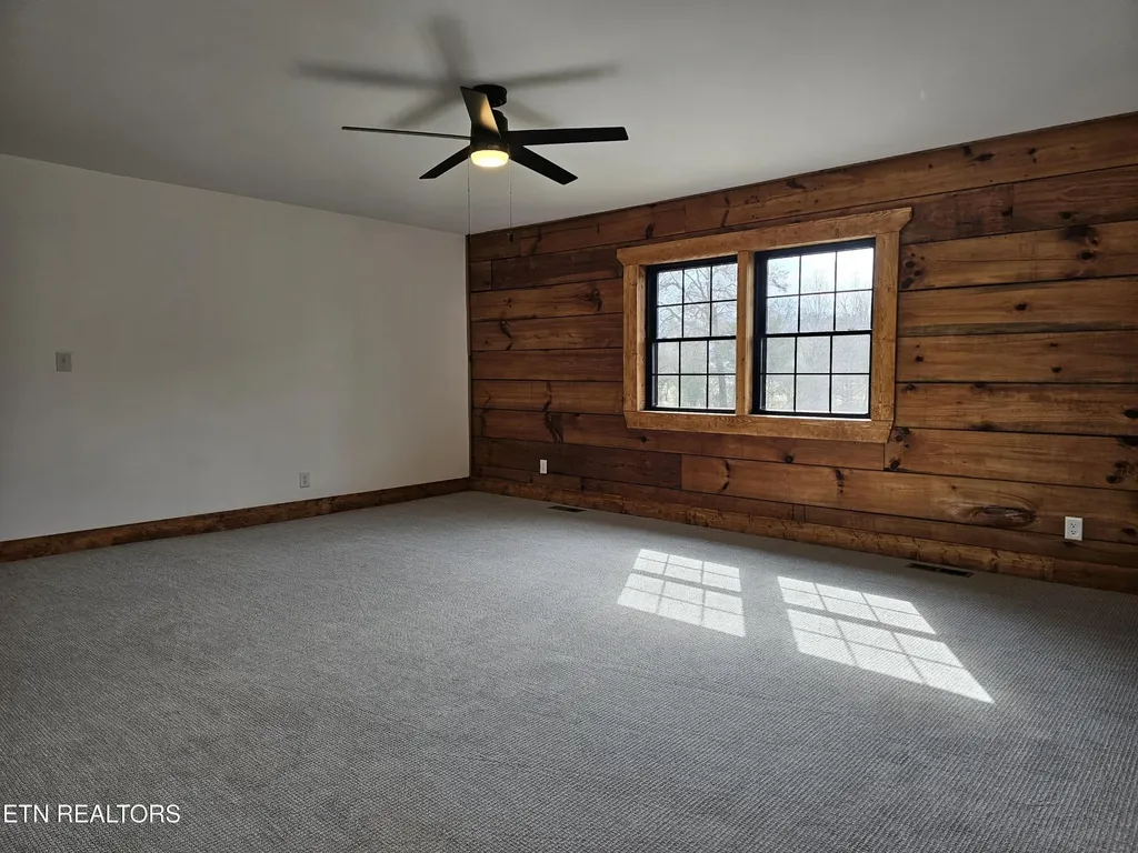 371 Plaza Drive Madisonville TN 37354