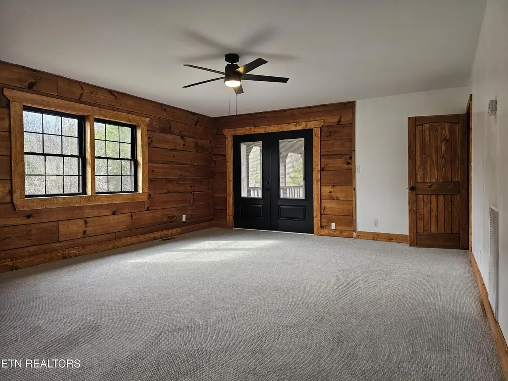 371 Plaza Drive Madisonville TN 37354