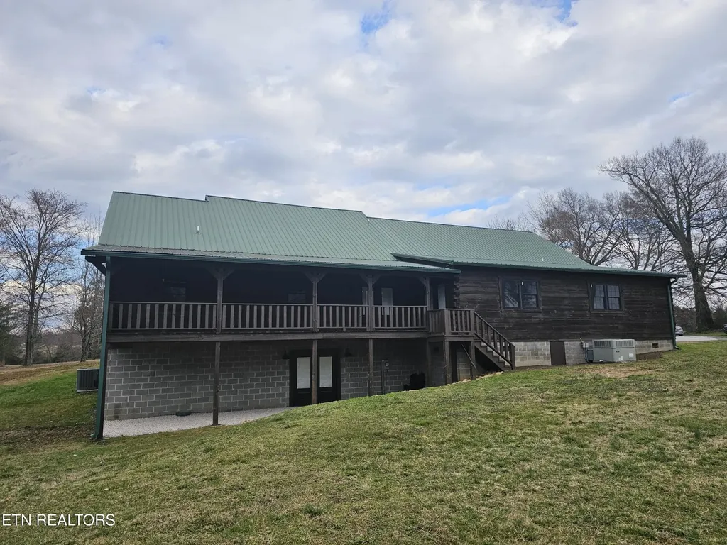 371 Plaza Drive Madisonville TN 37354