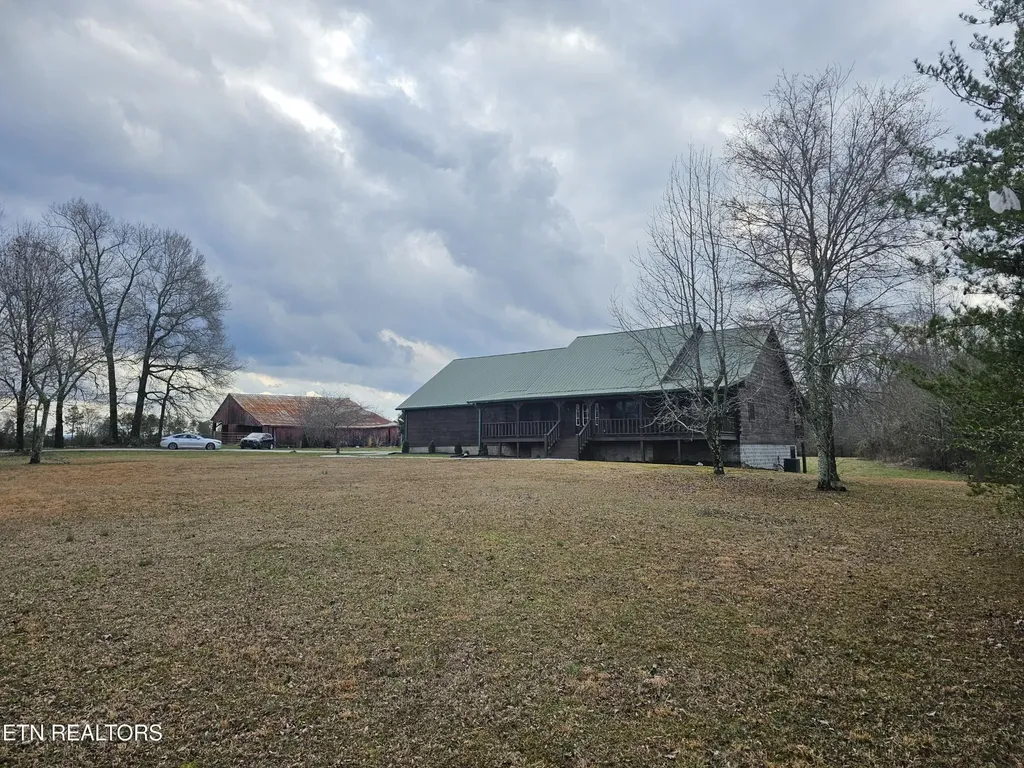 371 Plaza Drive Madisonville TN 37354