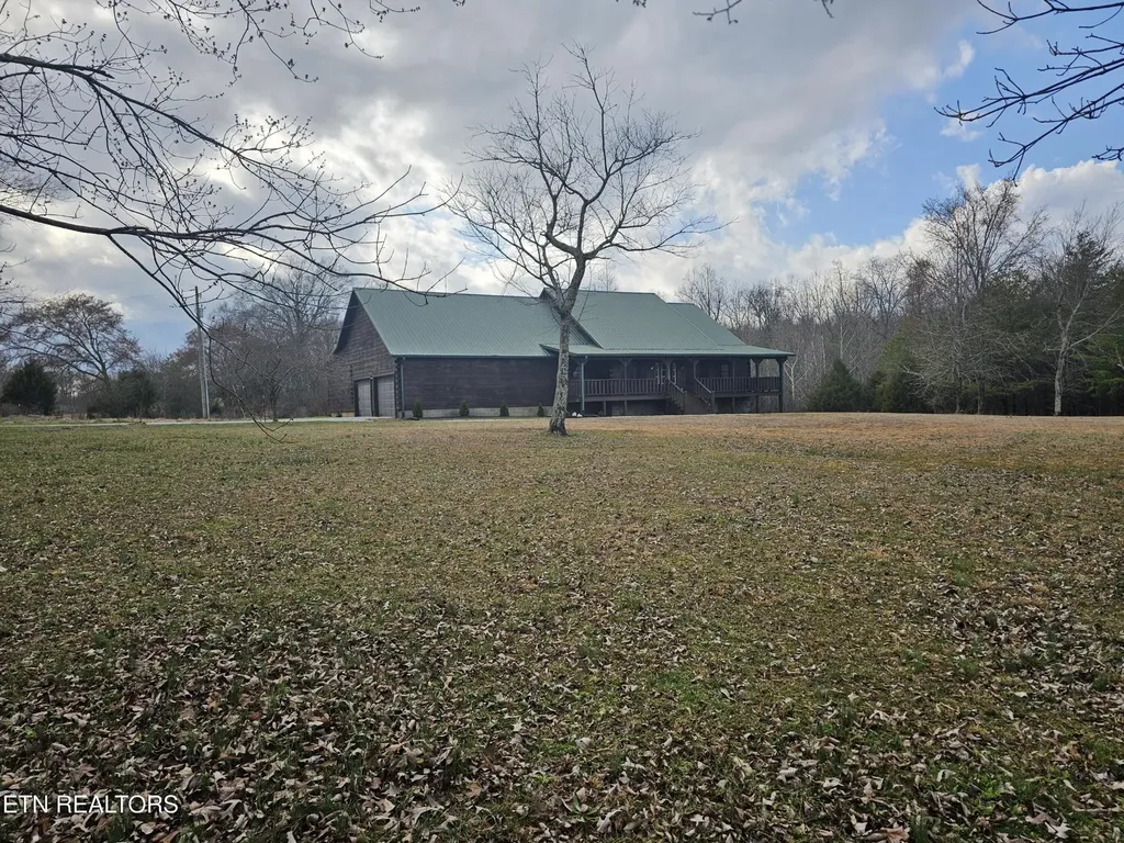 371 Plaza Drive Madisonville TN 37354
