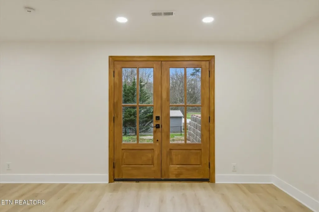 2001 Wayne Circle Maryville TN 37804