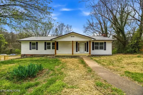2001 Wayne Circle Maryville TN 37804