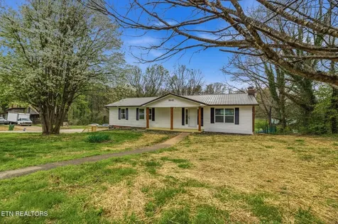 2001 Wayne Circle Maryville TN 37804