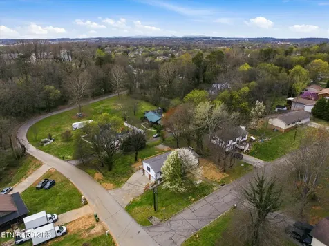 2001 Wayne Circle Maryville TN 37804