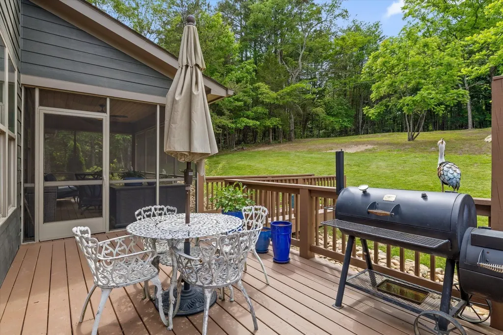 8635 Woodbury Acre Court Harrison TN 37341