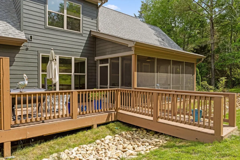 8635 Woodbury Acre Court Harrison TN 37341