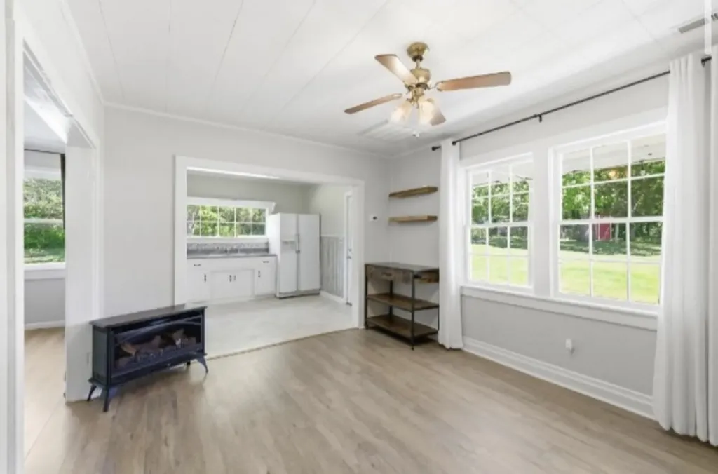 14991 Manchester Pike Christiana TN 37037