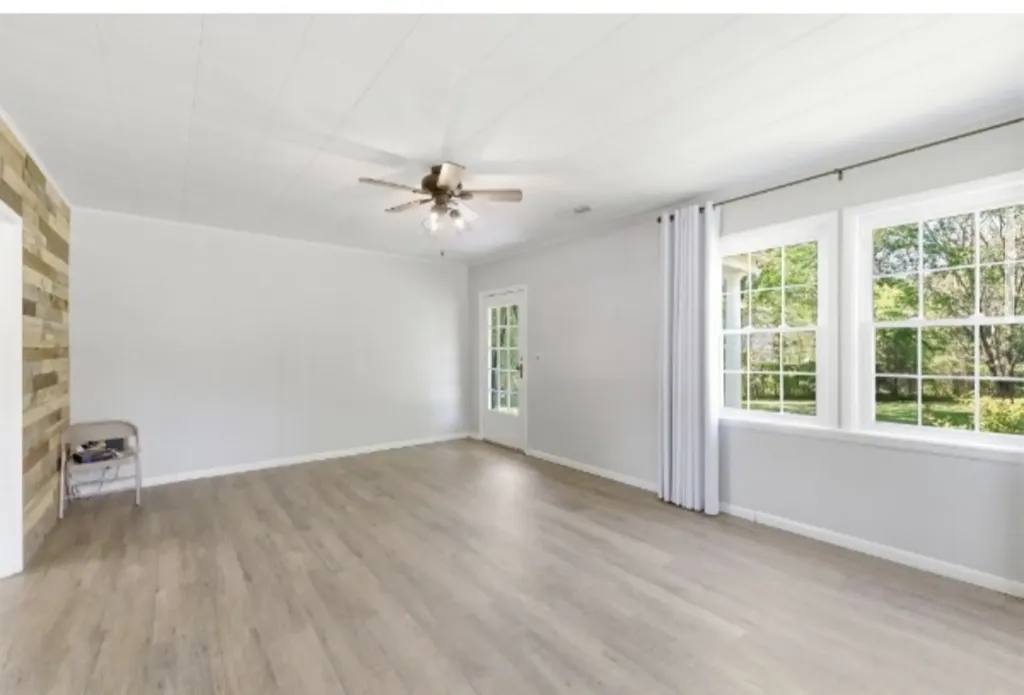 14991 Manchester Pike Christiana TN 37037