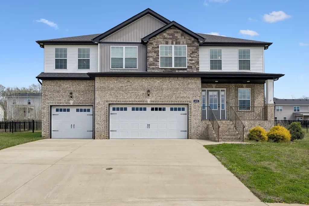 429 Crestwicke Court Clarksville TN 37043