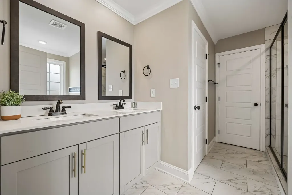 429 Crestwicke Court Clarksville TN 37043