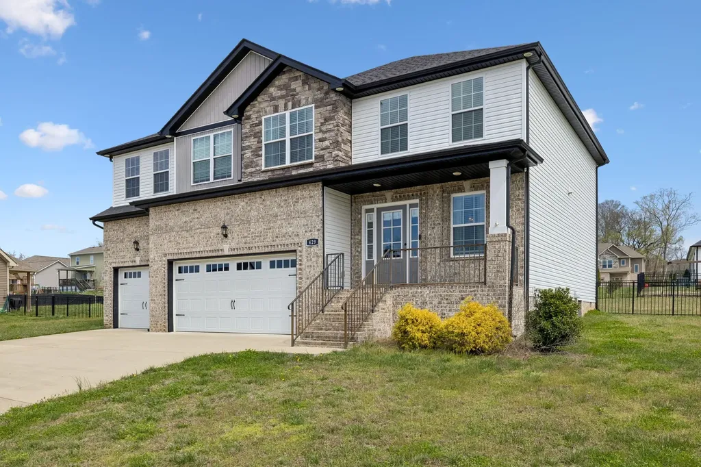 429 Crestwicke Court Clarksville TN 37043